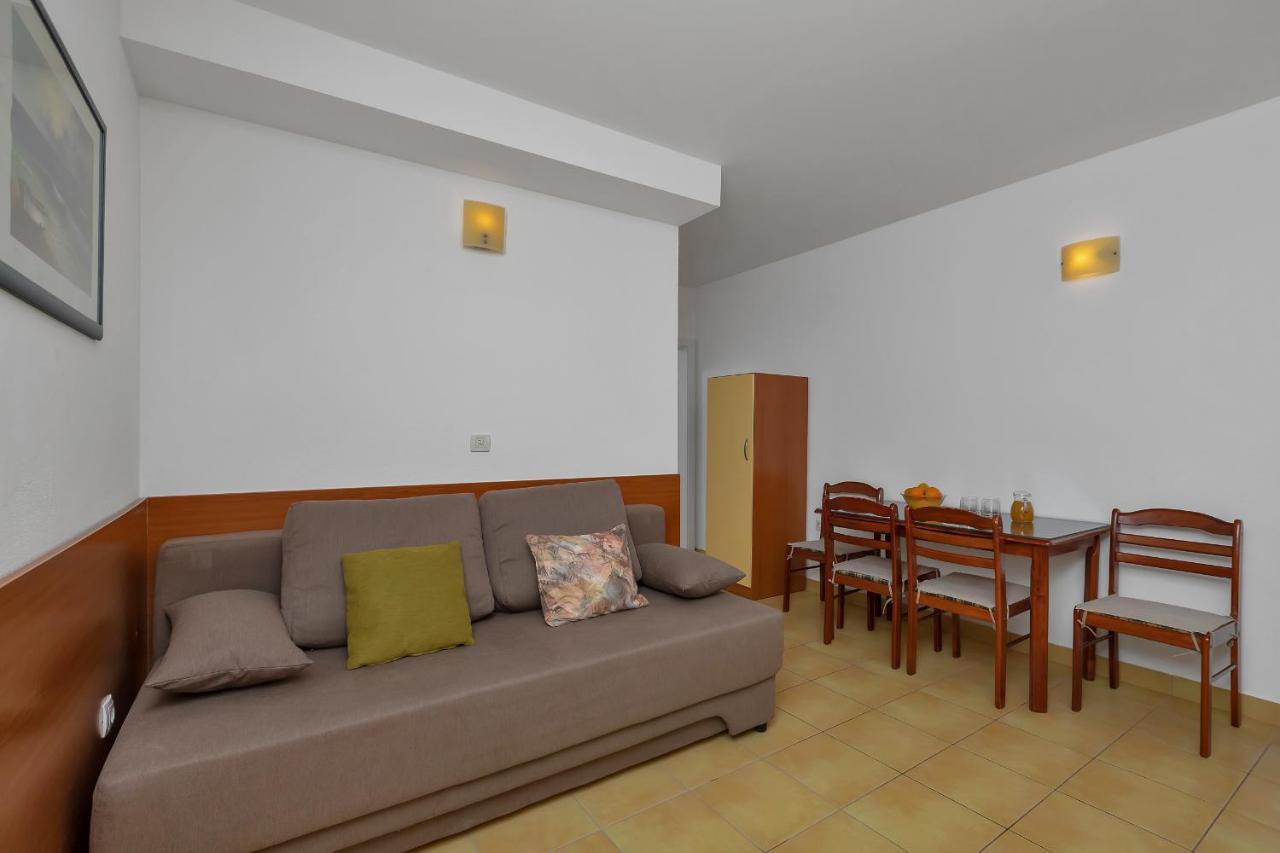 Apartments Marija Tučepi المظهر الخارجي الصورة